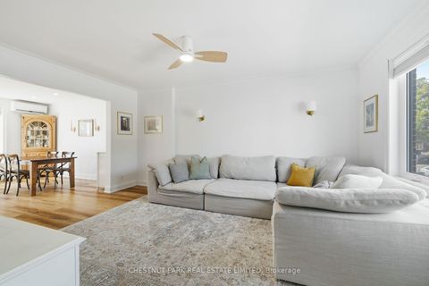 Photo 3 at 465 Oakwood Avenue, Oakwood Village, Toronto