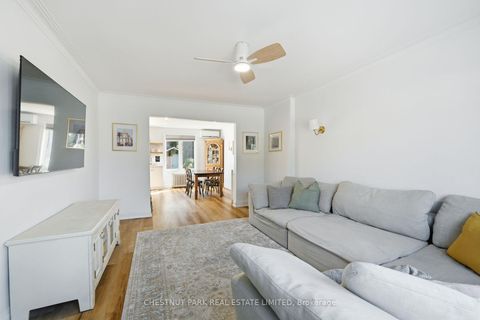 Photo 4 at 465 Oakwood Avenue, Oakwood Village, Toronto