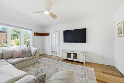 Photo 6 at 465 Oakwood Avenue, Oakwood Village, Toronto