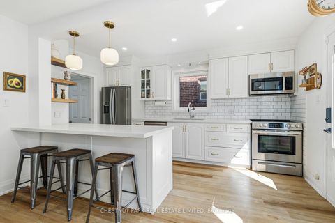 Photo 14 at 465 Oakwood Avenue, Oakwood Village, Toronto