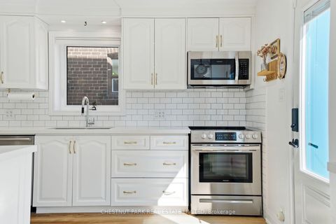 Photo 15 at 465 Oakwood Avenue, Oakwood Village, Toronto