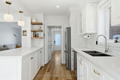 Photo 16 at 465 Oakwood Avenue, Oakwood Village, Toronto