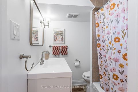 Photo 33 at 465 Oakwood Avenue, Oakwood Village, Toronto