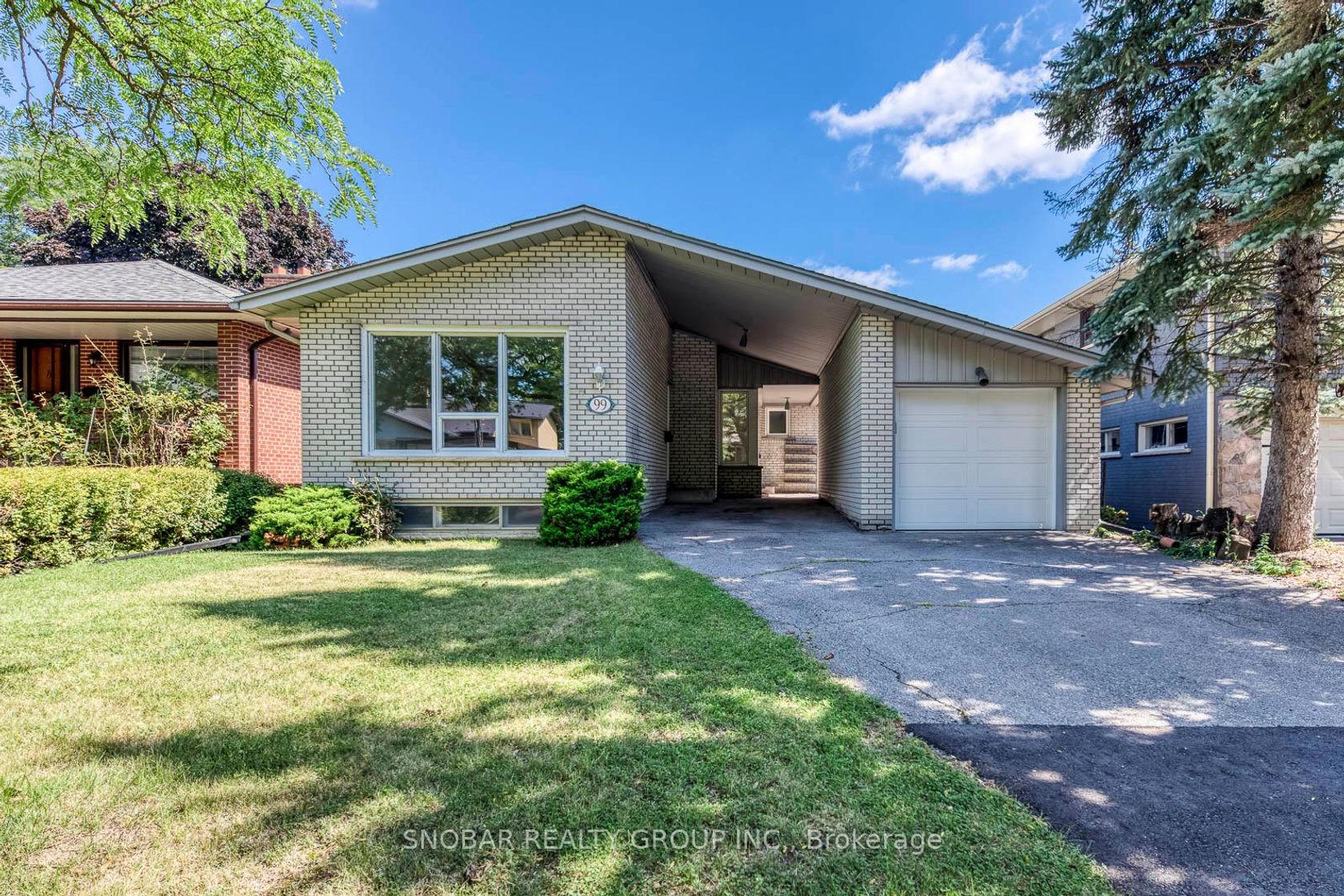 99 Sun Row Drive, Richview, Toronto photo 2
