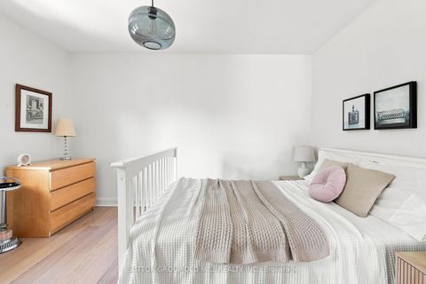 Photo 22 at 10 Queens Avenue, Mimico, Toronto