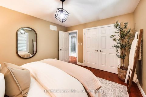 Photo 18 at 45 Windsor Valley Place, Courtice, Clarington