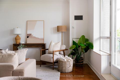 Photo 3 at 321 - 9 Boardwalk Drive, The Beaches, Toronto