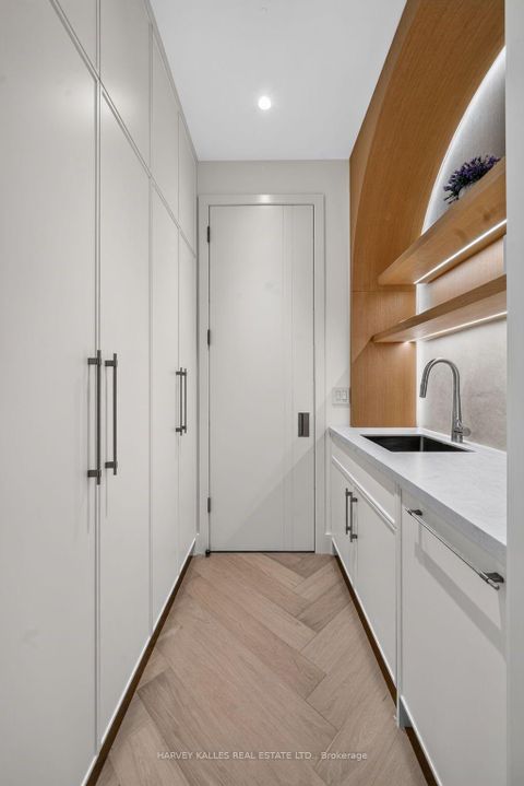 Photo 9 at 451 Cranbrooke Avenue, Nortown, Toronto