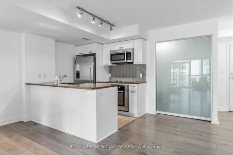 Photo 4 at 414 - 295 Adelaide Street W, Waterfront Communities C1, Toronto
