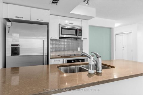 Photo 5 at 414 - 295 Adelaide Street W, Waterfront Communities C1, Toronto