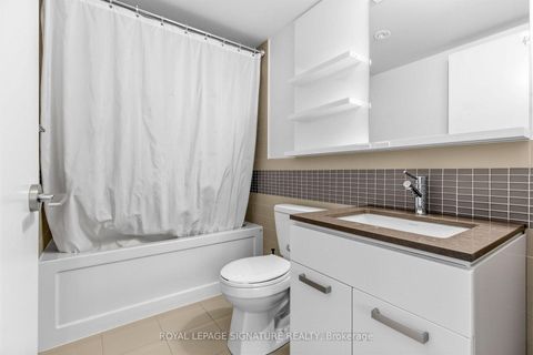Photo 14 at 414 - 295 Adelaide Street W, Waterfront Communities C1, Toronto