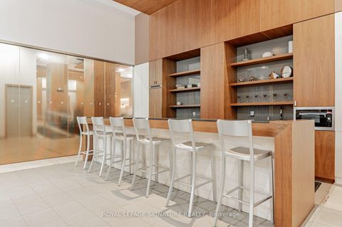 Photo 24 at 414 - 295 Adelaide Street W, Waterfront Communities C1, Toronto