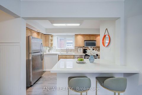 Photo 10 at 91 Canlish Road, Dorset Park, Toronto