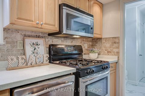 Photo 12 at 91 Canlish Road, Dorset Park, Toronto
