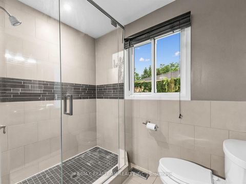 Photo 11 at 328 Salisbury Lane, London, Newmarket