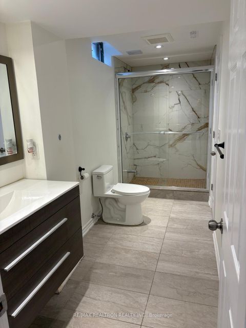 Photo 20 at 328 Salisbury Lane, London, Newmarket