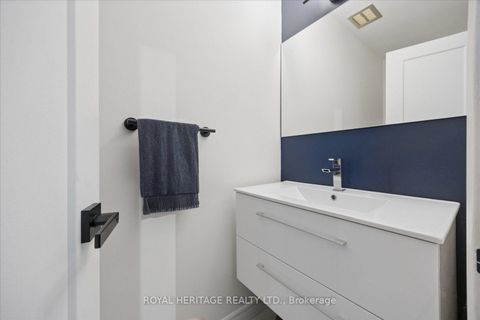 Photo 16 at 105 - 701 Burnhamthorpe Road, Markland Wood, Toronto