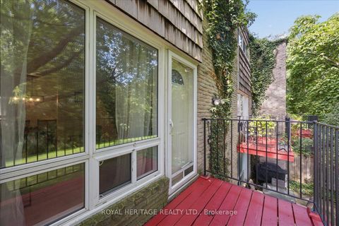 Photo 33 at 105 - 701 Burnhamthorpe Road, Markland Wood, Toronto