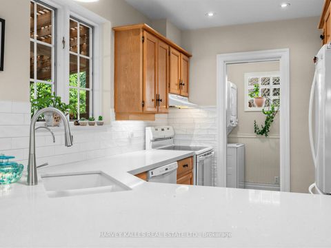 Photo 13 at 287 St. Leonard's Avenue, York Mills, Toronto