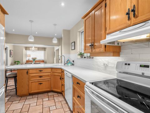 Photo 15 at 287 St. Leonard's Avenue, York Mills, Toronto