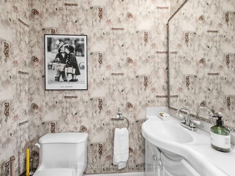Photo 18 at 287 St. Leonard's Avenue, York Mills, Toronto