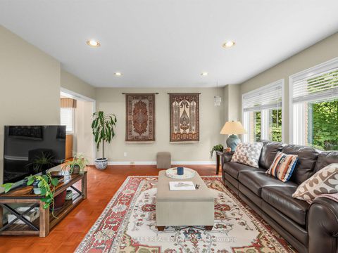 Photo 21 at 287 St. Leonard's Avenue, York Mills, Toronto