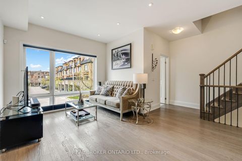 Photo 6 at 7 Kenneth Wood Crescent, Newtonbrook East, Toronto