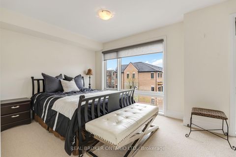 Photo 17 at 7 Kenneth Wood Crescent, Newtonbrook East, Toronto