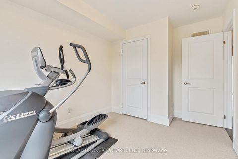 Photo 21 at 7 Kenneth Wood Crescent, Newtonbrook East, Toronto