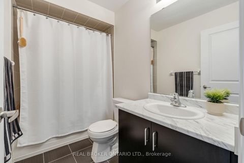 Photo 26 at 7 Kenneth Wood Crescent, Newtonbrook East, Toronto