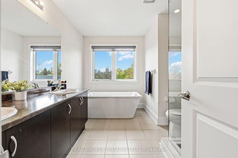 Photo 31 at 7 Kenneth Wood Crescent, Newtonbrook East, Toronto