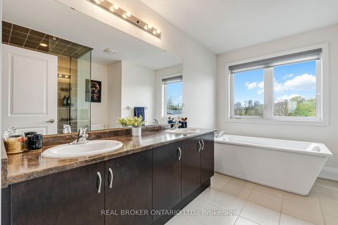 Photo 32 at 7 Kenneth Wood Crescent, Newtonbrook East, Toronto