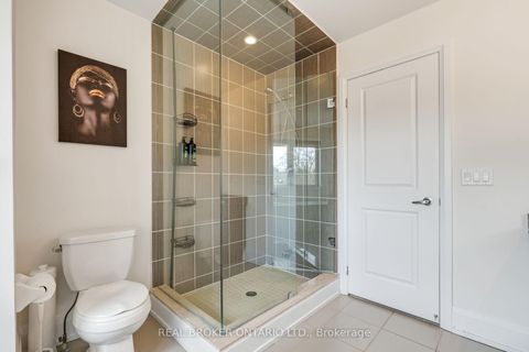 Photo 33 at 7 Kenneth Wood Crescent, Newtonbrook East, Toronto
