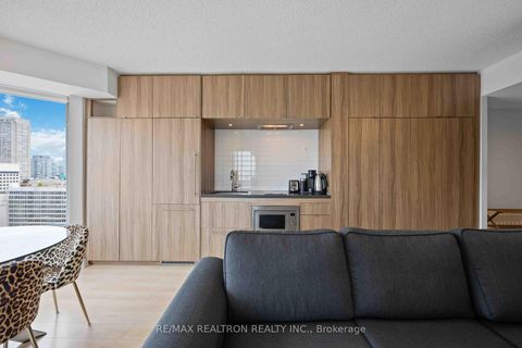 Photo 11 at 2604 - 155 Yorkville Avenue, Annex, Toronto