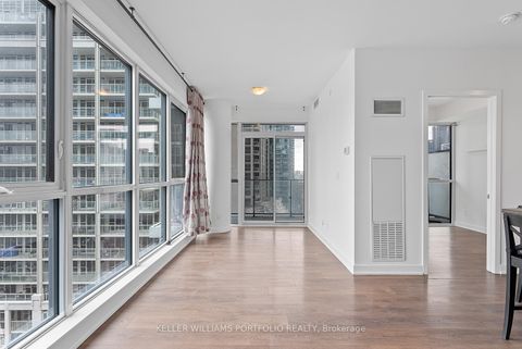 Photo 13 at 1009 - 50 Bruyeres Mews, Niagara, Toronto
