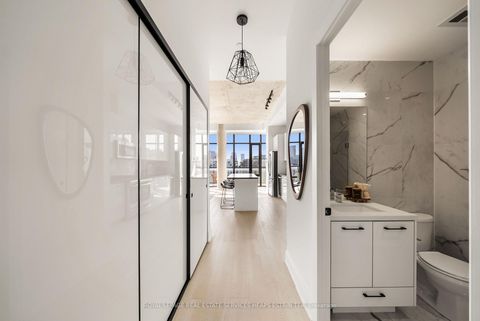 Photo 24 at PH05 - 608 Richmond Street W, Waterfront Communities C1, Toronto