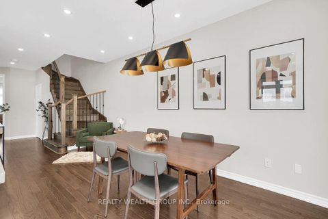 Photo 17 at 122 Dundonnell Place, Vellore Village, Vaughan