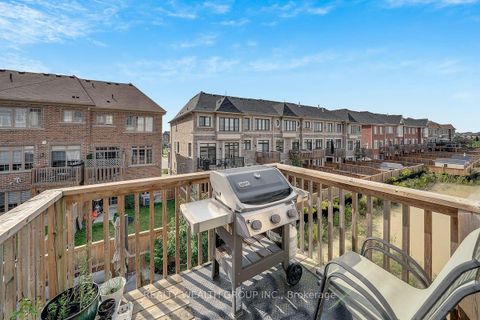 Photo 22 at 122 Dundonnell Place, Vellore Village, Vaughan