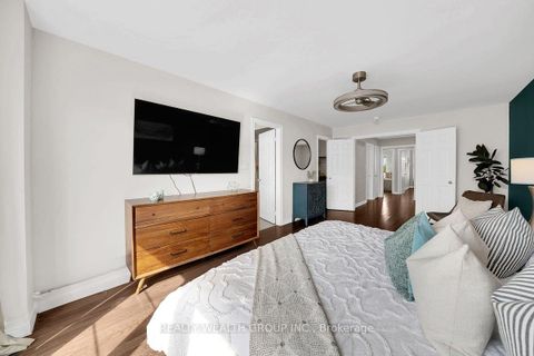 Photo 24 at 122 Dundonnell Place, Vellore Village, Vaughan