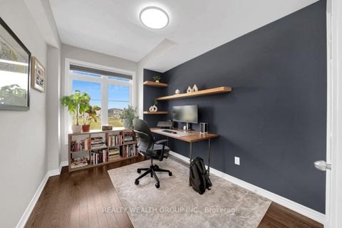 Photo 27 at 122 Dundonnell Place, Vellore Village, Vaughan