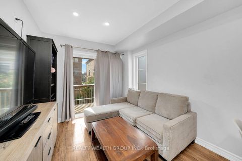 Photo 36 at 122 Dundonnell Place, Vellore Village, Vaughan