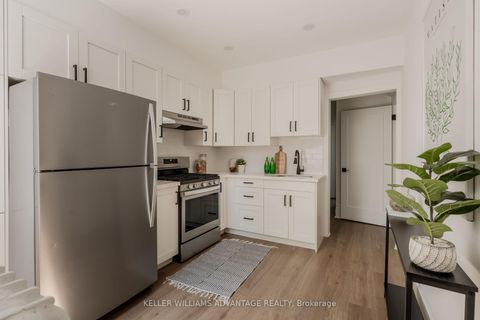 Photo 13 at 3 Columbine Avenue, The Beaches, Toronto