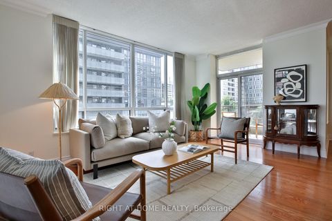 Photo 13 at 404 - 123 Eglinton Avenue E, Mount Pleasant West, Toronto