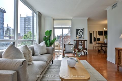 Photo 14 at 404 - 123 Eglinton Avenue E, Mount Pleasant West, Toronto