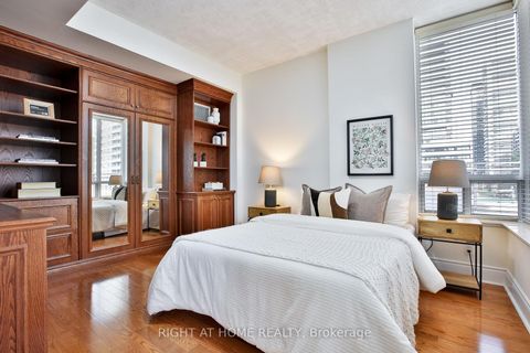 Photo 28 at 404 - 123 Eglinton Avenue E, Mount Pleasant West, Toronto