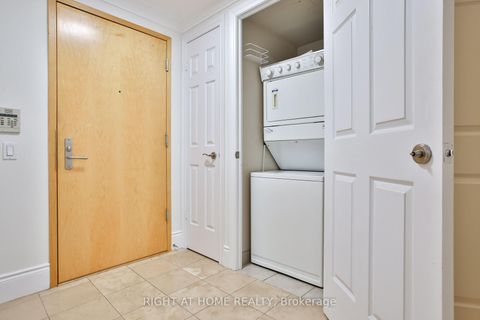 Photo 36 at 404 - 123 Eglinton Avenue E, Mount Pleasant West, Toronto