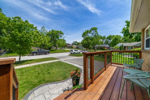 Photo 29 at 7 Oakley Park Square, Wellington, Barrie