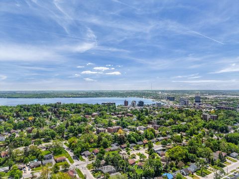 Photo 41 at 7 Oakley Park Square, Wellington, Barrie