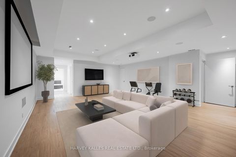 Photo 37 at 5 Braemar Avenue, Forest Hill South, Toronto