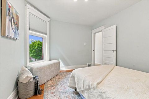 Photo 22 at 334 Albany Avenue, Casa Loma, Toronto
